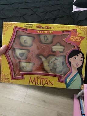 Disney’s Mulan Tea Gift Set